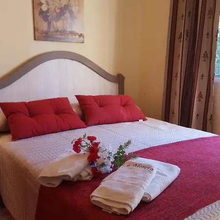 La Morera, Holiday home *